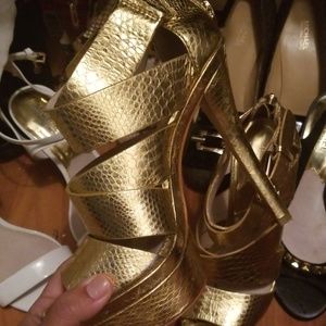 Mk gold heels